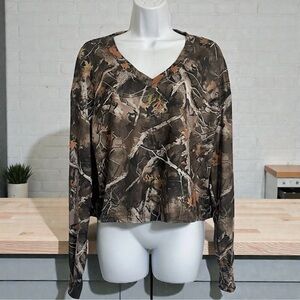 SHEIN Brown Camo Camouflage Size M V Neck Long Sleeve Cropped Top NEW NWOT